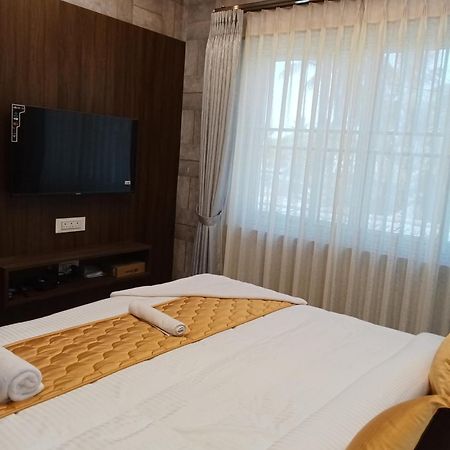 Hotel Golden Residency Kushālnagar Exterior foto