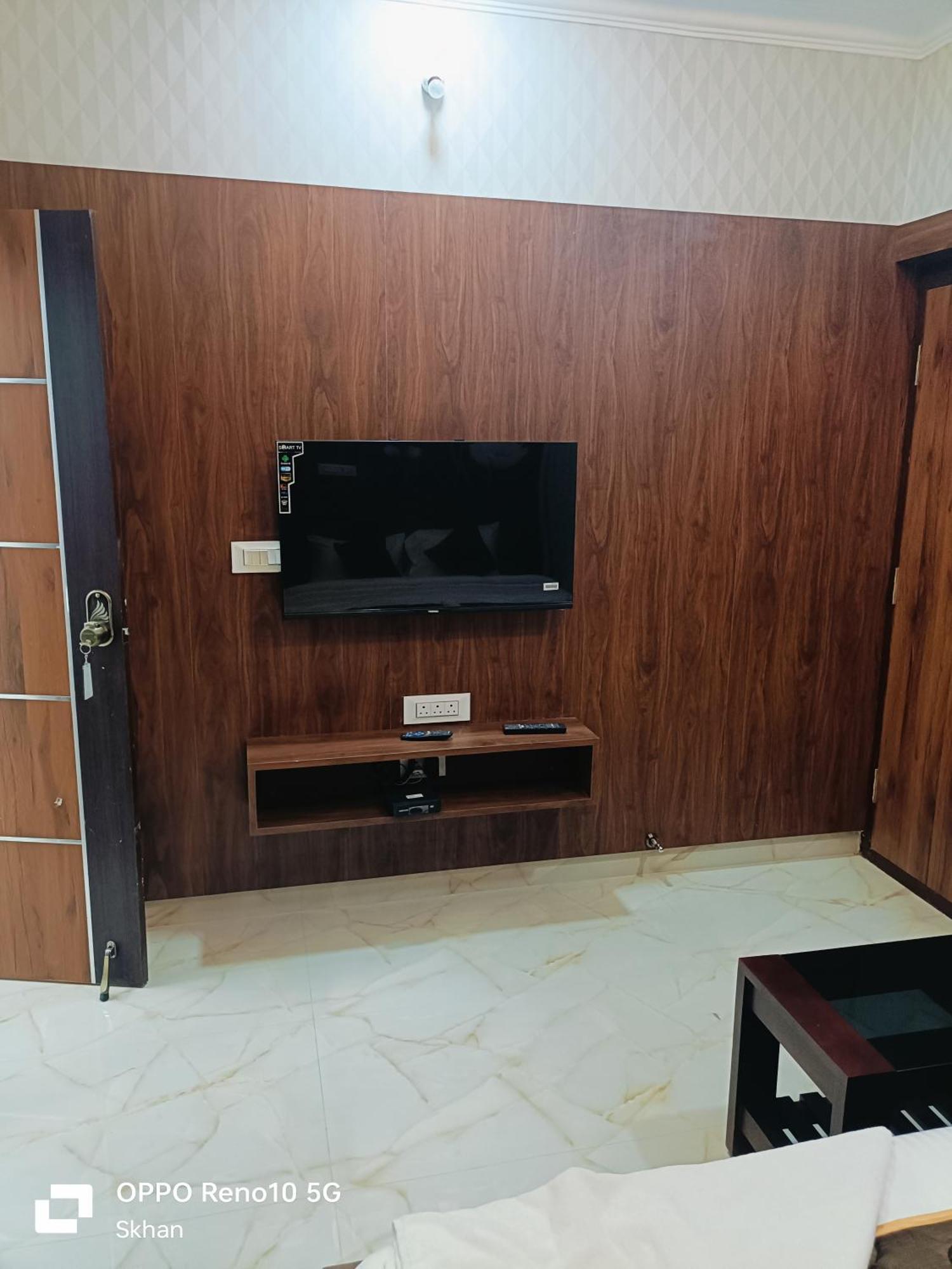 Hotel Golden Residency Kushālnagar Exterior foto